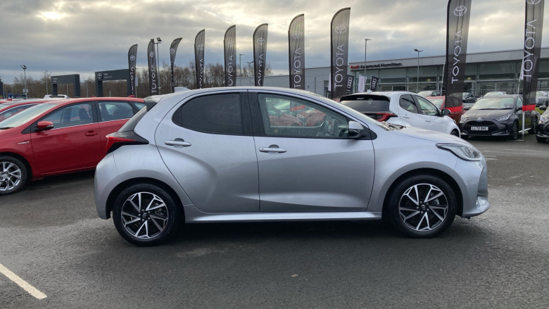 Toyota Yaris 1.5 Hybrid Design 5dr CVT Hybrid Hatchback